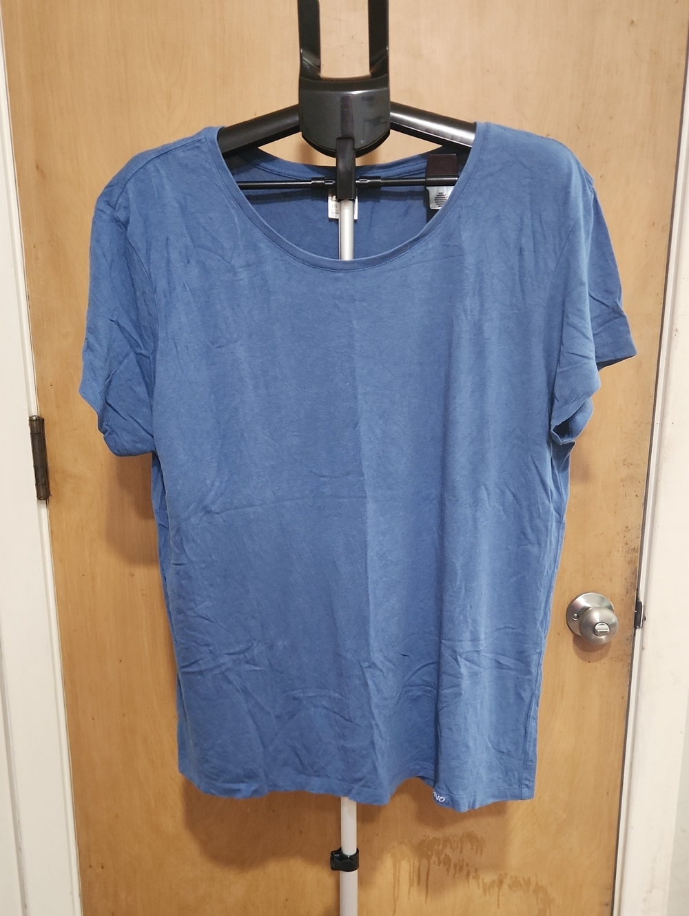 Onno Bamboo Women's Scoop Neck Tee - Blue. Size XXL.